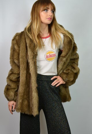 VINTAGE 60S OVERSIZED LIGHT BROWN FAUX FUR COAT