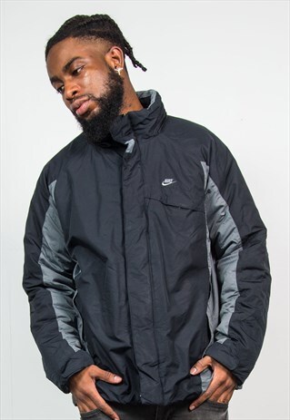 NIKE 90S BLACK PADDED COAT JACKET