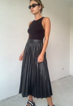 High Waisted Eco Leather Pleated Black Skirt