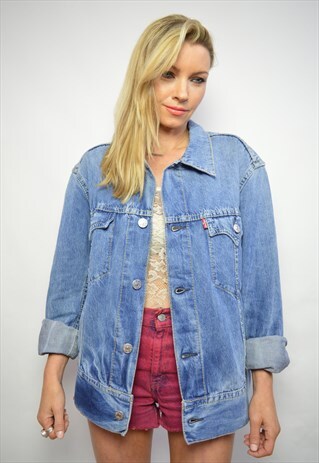 VINTAGE 90S LEVI'S OVERSIZED MEDIUM WASH DENIM JACKET GRUNGE