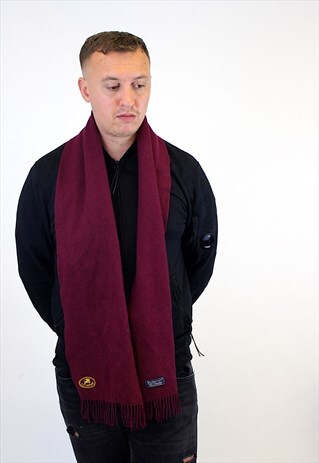 VINTAGE BURBERRY TRADITIONAL SCARF