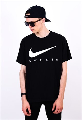 VINTAGE 90S BLACK NIKE T-SHIRT