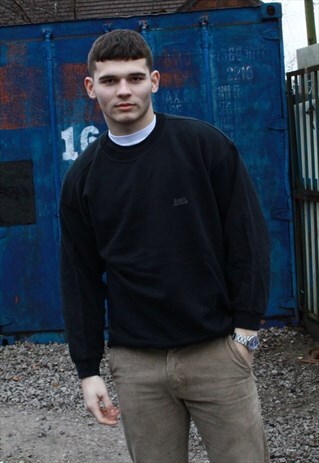 VINTAGE BLACK LEVIS SWEATSHIRT