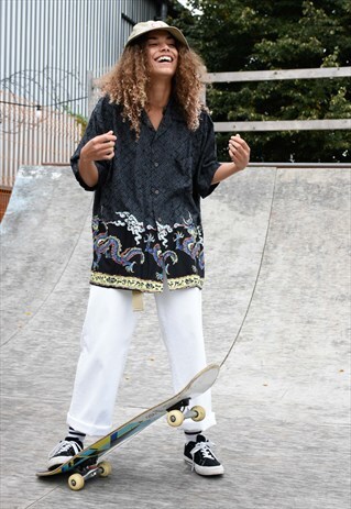 VINTAGE 90S CRAZY DRAGON PRINT HAWAIIAN STYLE SHIRT
