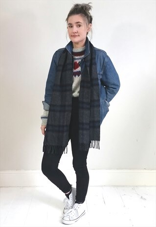 VINTAGE 90'S GREY LAMBS WOOL TARTAN SCARF