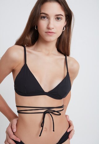 CRISS CROSS TRIANGLE BIKINI TOP - BLACK