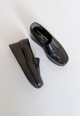 VINTAGE 90S GRUNGE CHUNKY LOAFER FLATFORM SHOES IN BLACK