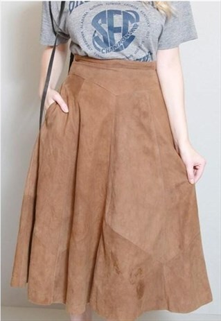VINTAGE 1970'S SOFT BROWN FLARED SUEDE MIDI SKIRT