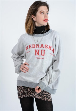 VINTAGE NEBRASKA SWEATSHIRT IN GREY.
