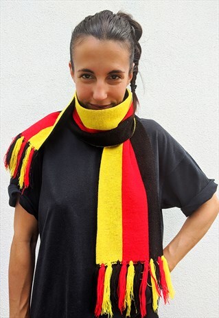 VINTAGE DEUTSCHLAND FOOTBALL SCARF