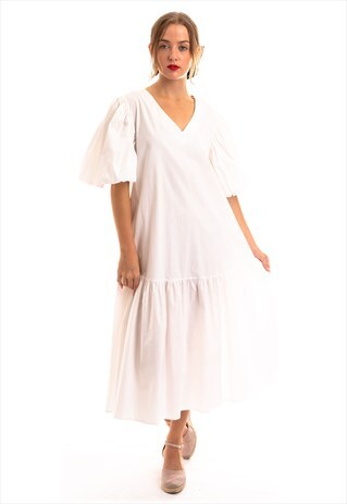 OVERSIZED PUFF SLEEVES MAXI DRESS IN WHITE
