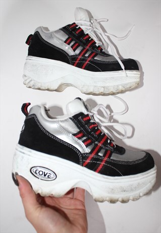 90S PLATFORM SNEAKERS