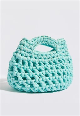Nadia is back, crochet handbag in mint