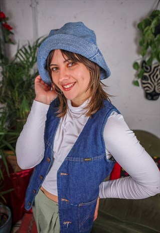 VINTAGE 90'S DENIM SHEEPSKIN LINED GILET JACKET