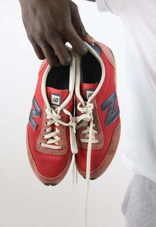 VINTAGE NEW BALANCE RED TRAINERS
