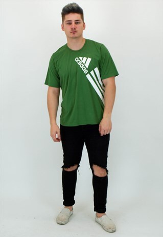 VINTAGE ADIDAS T-SHIRT