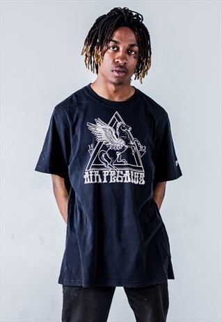 VINTAGE 90S NIKE AIR PEGASUS T-SHIRT IN BLACK