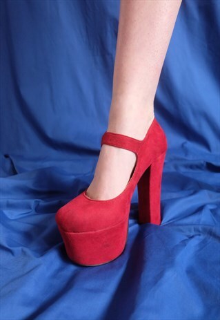 VINTAGE 90S DOES 70S RED MARY JANE PLATFORM PUMPS PLEASERS