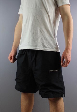 VINTAGE REEBOK SHORTS IN NAVY WITH POCKETS, PRINTED LOGO AND