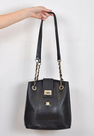 VINTAGE BLACK & GOLD CHAIN LEATHER BUCKET BAG