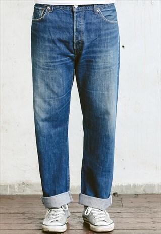 VINTAGE LEVIS 501 JEANS
