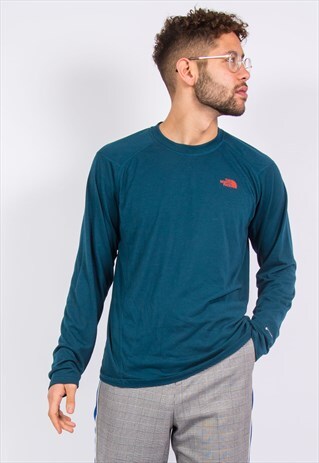 THE NORTH FACE LONG SLEEVE T-SHIRT