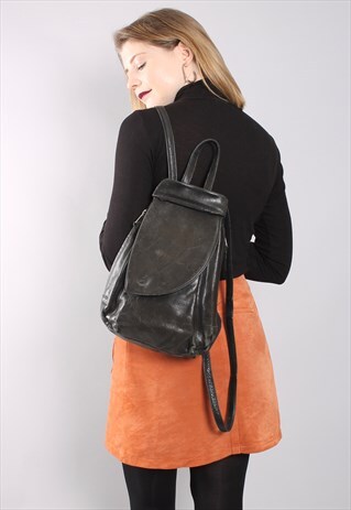VINTAGE 90S BLACK LEATHER POUCH BACKPACK RUCKSACK