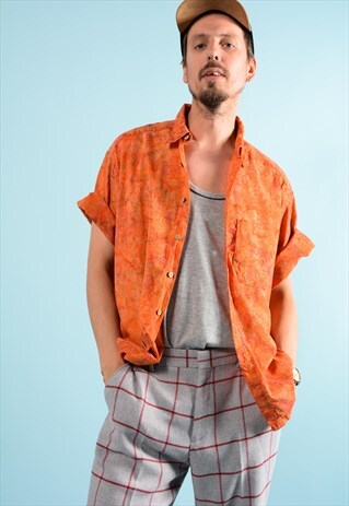 VINTAGE HAWAIIAN SHIRT.