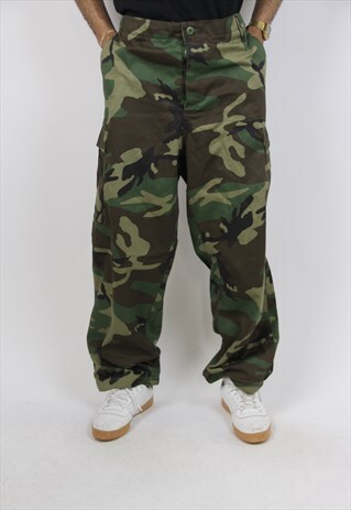 VINTAGE ARMY CAMO 90'S TROUSERS