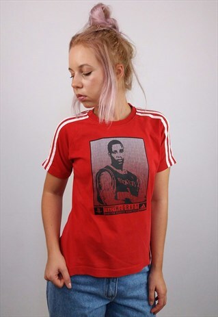 VINTAGE 90'S ADIDAS TRACY MCGRADY NBA T-SHIRT IN RED