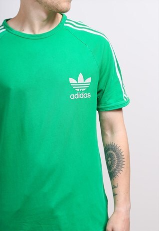 VINTAGE ADIDAS T-SHIRT
