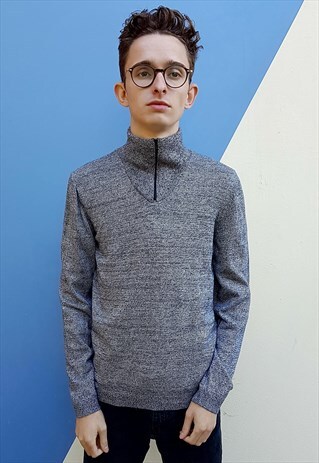 GREY TURTLENECK JUMPER