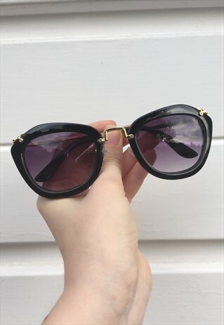 WOMENS VINTAGE 80S 90S STYLE PURPLE BLACK SUNGLASSES