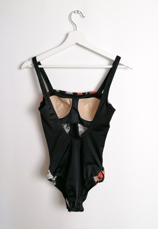 garment image