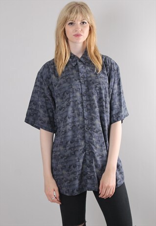 VINTAGE 90S PATTERNED SHORT SLEEVED SHIRT TOP