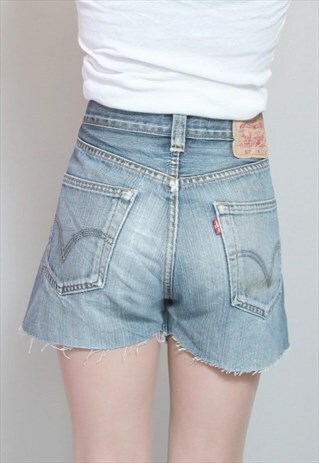 VINTAGE 1990'S LEVI'S 501 DISTRESSED RAW DENIM MOM SHORTS