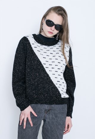 VINTAGE BLACK WHITE SHINY RETRO KNITWEAR JUMPER