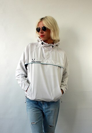 VINTAGE 90'S WHITE KANGAROO JACKET WITH A HOOD