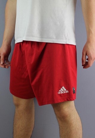 VINTAGE ADIDAS SHORTS IN RED WITH EMBROIDERED LOGO AND MISSI