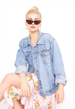 VINTAGE 90S BLUE DENIM OVERSIZED JACKET