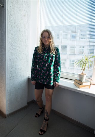 VINTAGE 70'S GREEN FLOWER PRINT HIPPIE SHIRT STYLE TOP