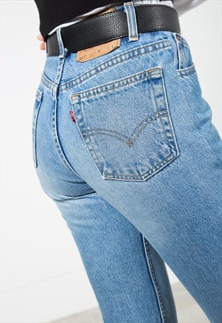 VINTAGE 80S REWORKED LEVI'S MOM JEANS MID WASH / 0197