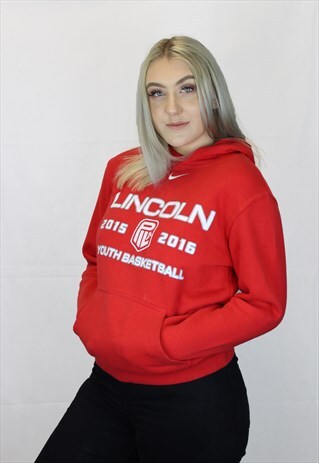 VINTAGE 90S NIKE HOODIE IN RED