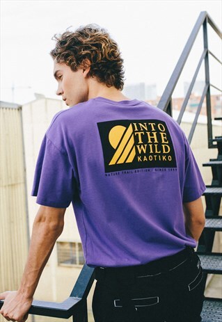 "IN TO THE WILD" T-SHIRT IN LILAC