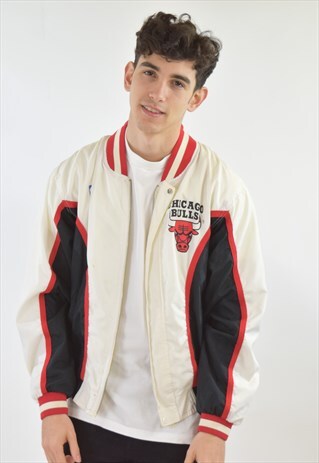 VINTAGE CHAMPION CHICAGO BULLS BOMBER JACKET