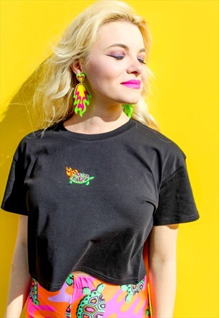 FLAMIN' HOT TORTOISE CROP TEE