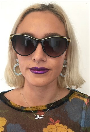 VINTAGE 90S TOTALLY ON TREND BLACK CAT EYE SUNGLASSES