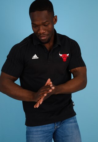 VINTAGE ADIDAS T-SHIRT IN BLACK NT28