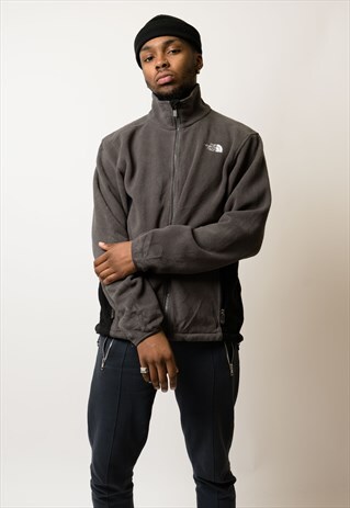 THE NORTH FACE FLEECE