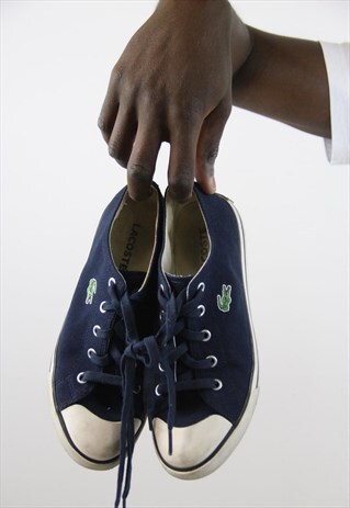 VINTAGE LACOSTE CUTE NAVY TRAINERS
